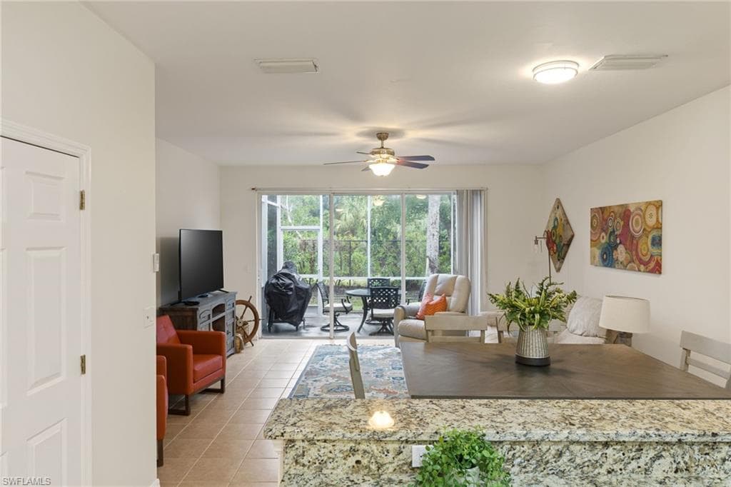 8290 Village Edge CIR # 4, FORT MYERS FL 33919-8