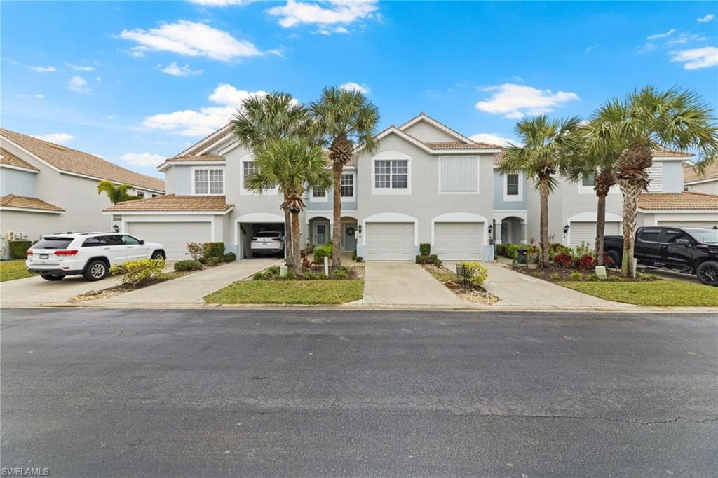 8290 Village Edge CIR # 4, FORT MYERS FL 33919-39