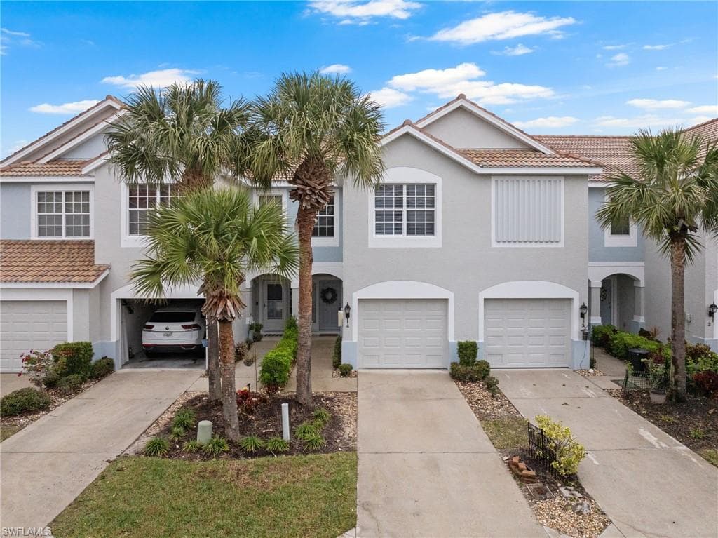 8290 Village Edge CIR # 4, FORT MYERS FL 33919-28