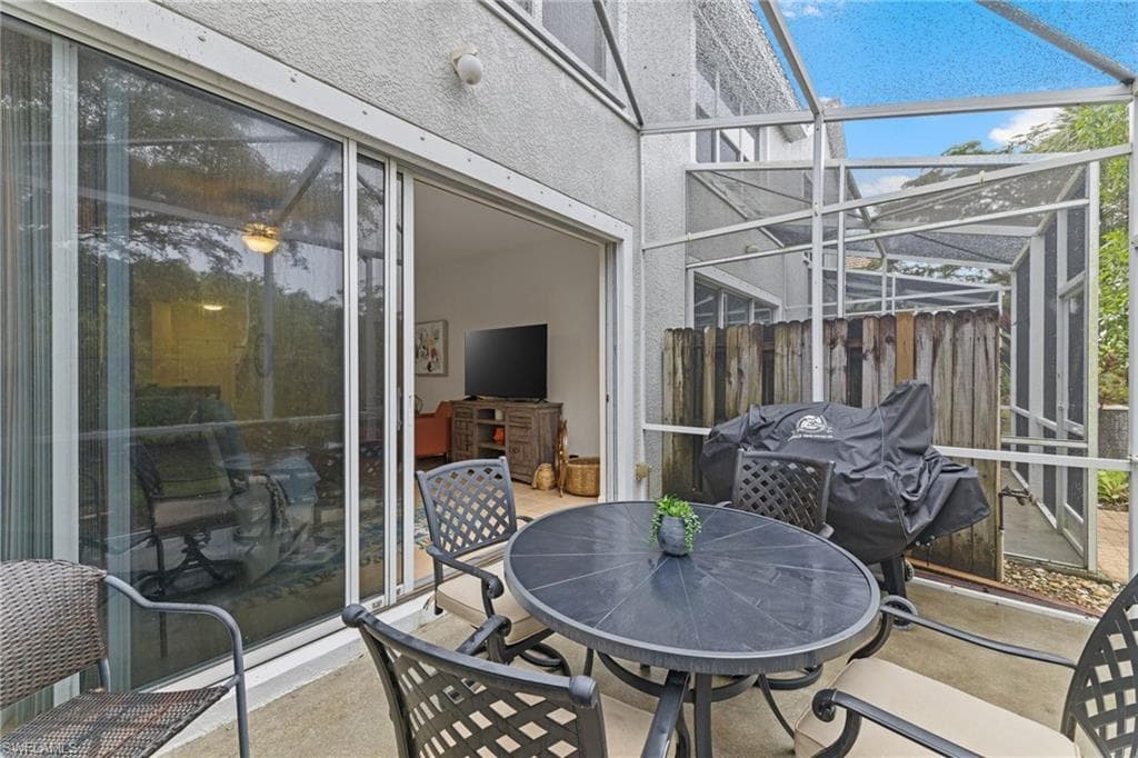 8290 Village Edge CIR # 4, FORT MYERS FL 33919-24