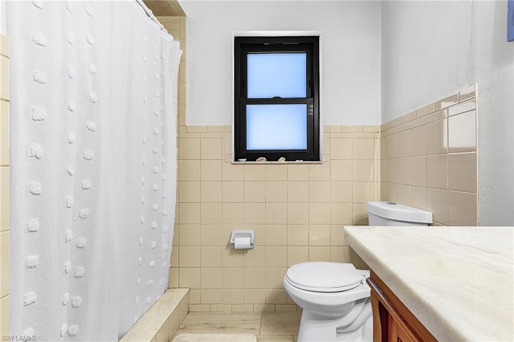 12184 Dolphin RD, BOKEELIA FL 33922-11