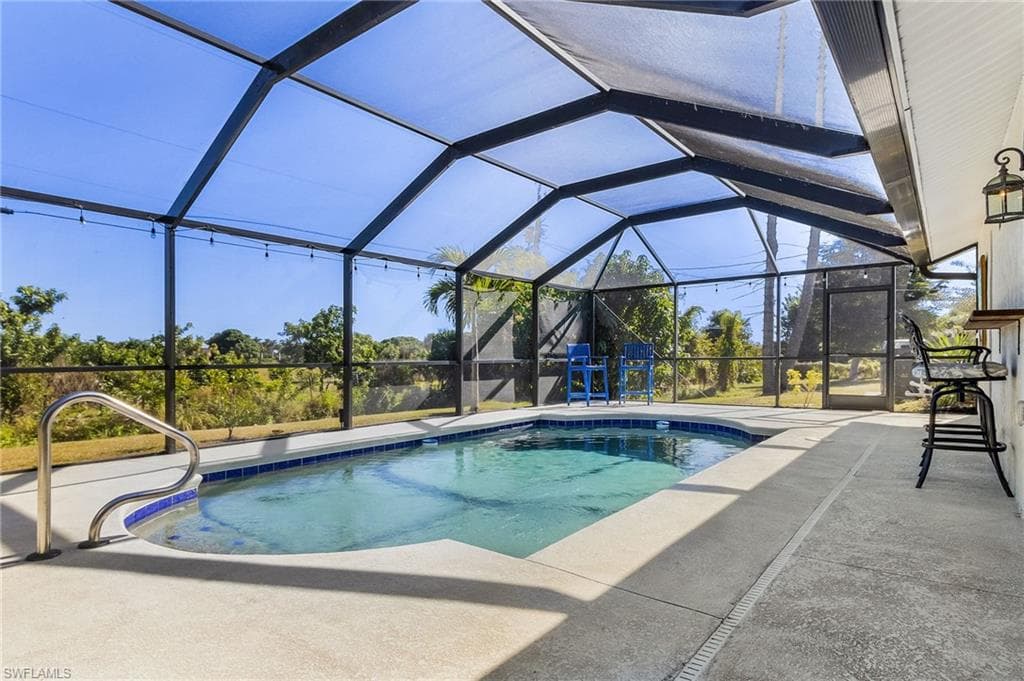 12184 Dolphin RD, BOKEELIA FL 33922-21