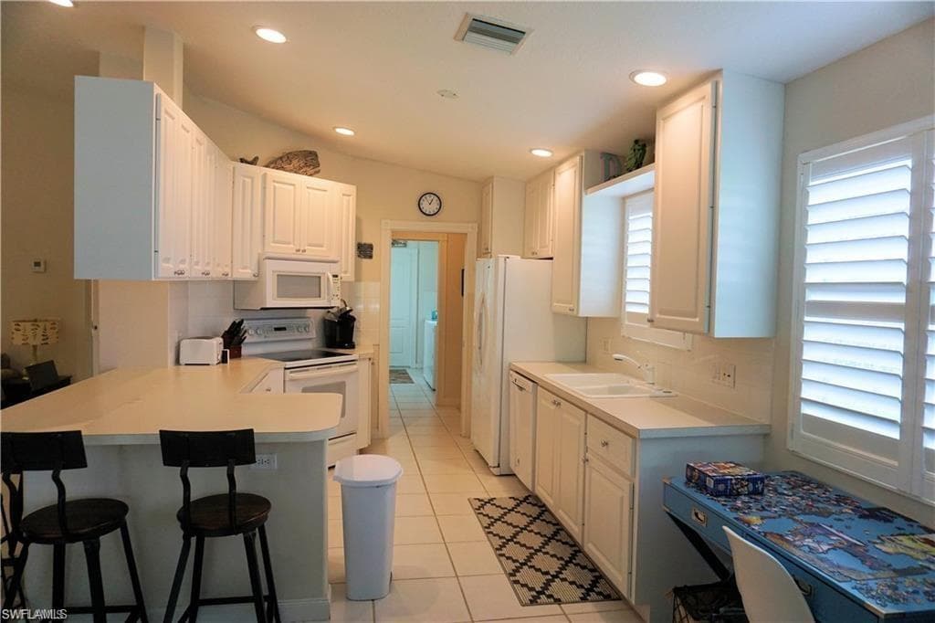 4194 Saint George LN, NAPLES FL 34119-8