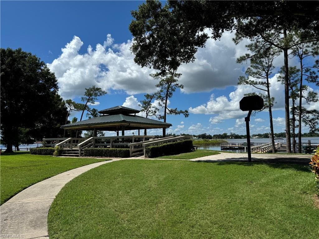 13 Meadowlake CIR S, LAKE PLACID FL 33852-6