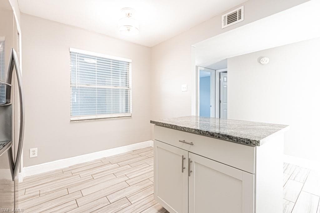 1392 Churchill CIR O101-5