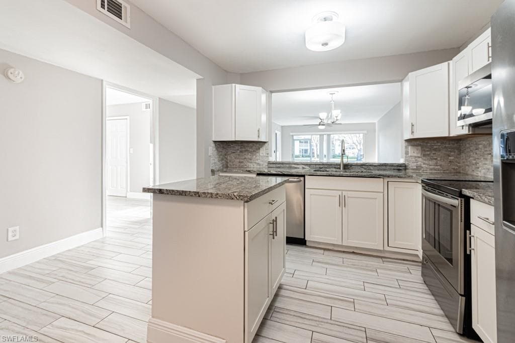 1392 Churchill CIR O101-3