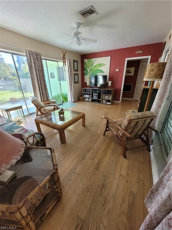 870 Forest AVE, NAPLES FL 34102-2