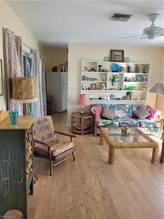 870 Forest AVE, NAPLES FL 34102-4