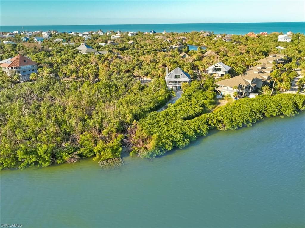 4490 Harbor Bend DR-45
