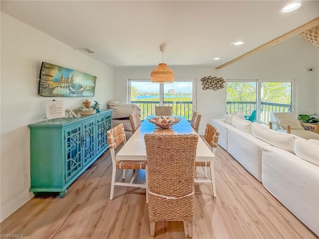 4490 Harbor Bend DR-16
