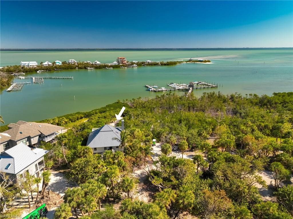 4490 Harbor Bend DR-5