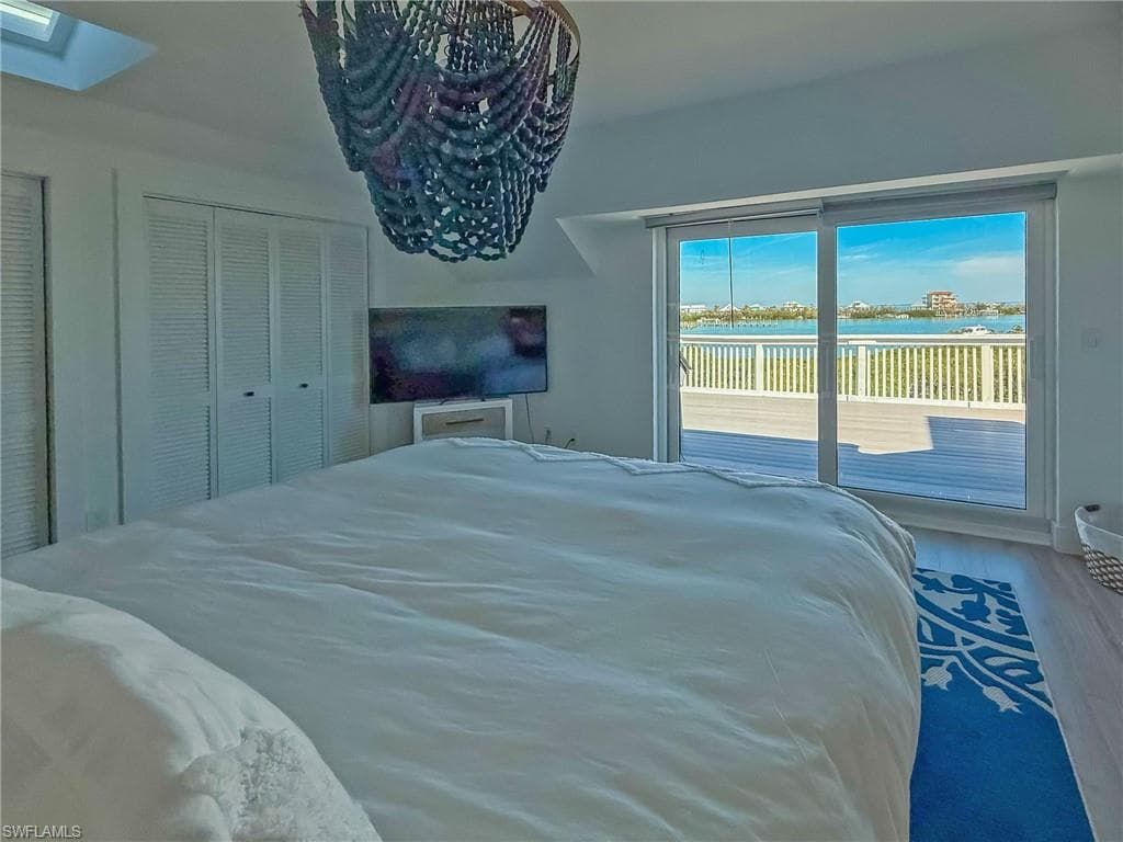 4490 Harbor Bend DR-31