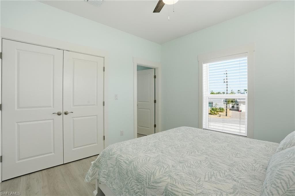 1 Fairview BLVD-14