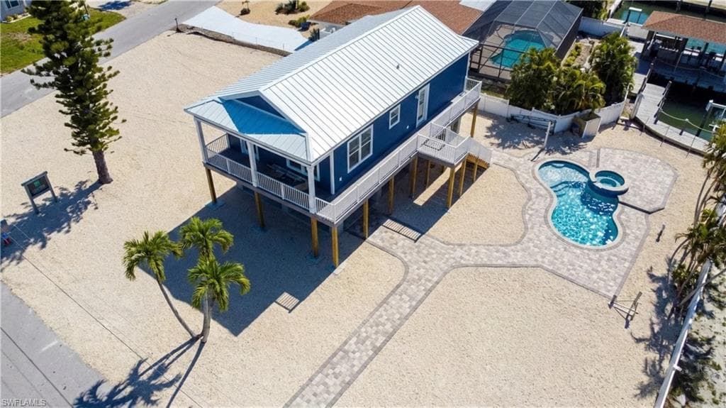 1 Fairview BLVD-47