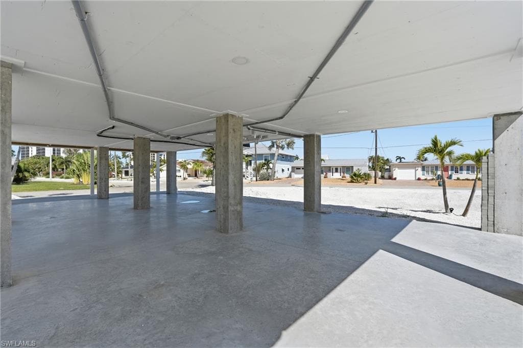 1 Fairview BLVD-39