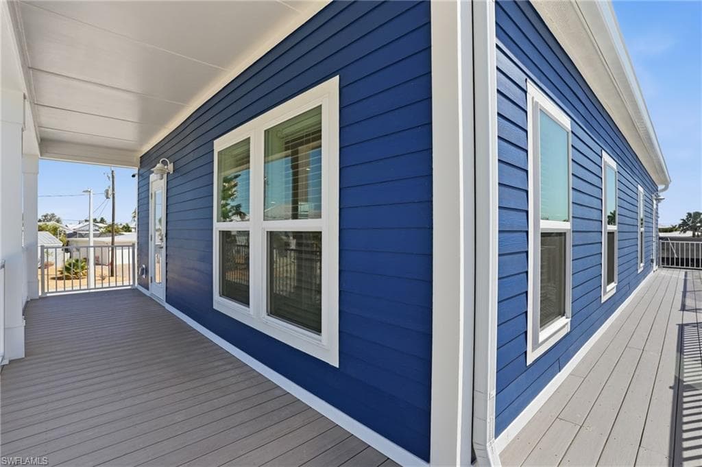 1 Fairview BLVD-38
