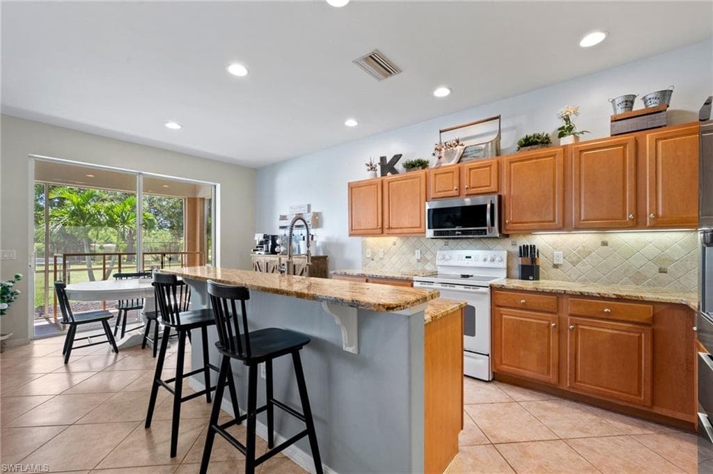 2688 Bellingham CT, CAPE CORAL FL 33991-11