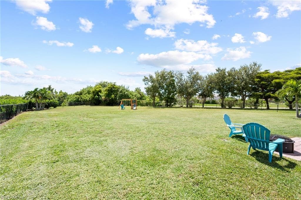 2688 Bellingham CT, CAPE CORAL FL 33991-17