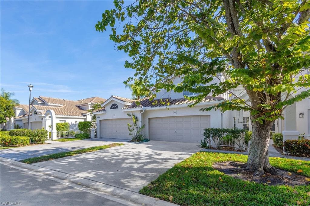 6834 Lantana Bridge RD # 101, NAPLES FL 34109-46