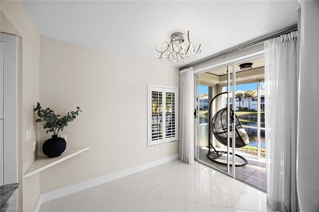 6834 Lantana Bridge RD # 101, NAPLES FL 34109-23