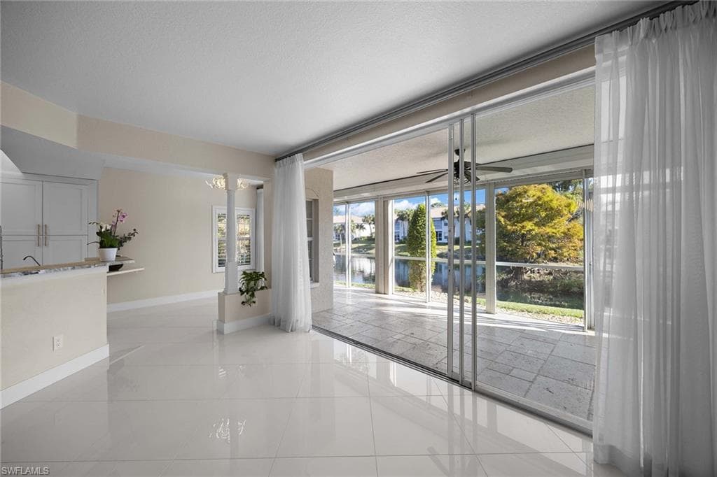 6834 Lantana Bridge RD # 101, NAPLES FL 34109-24