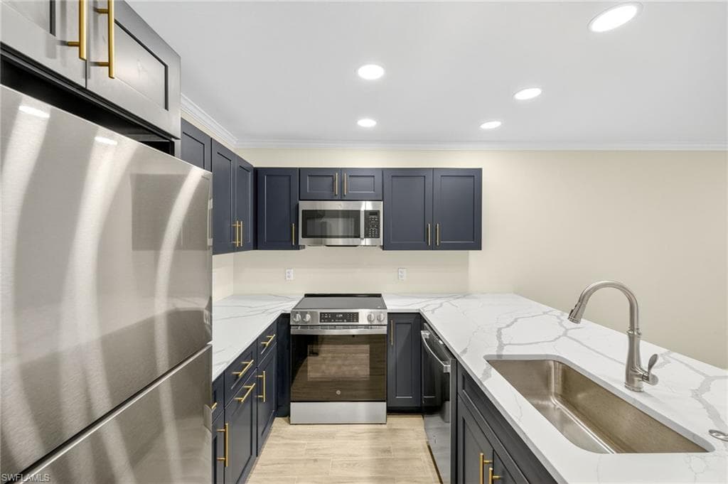 629 Nerita ST # 4, SANIBEL FL 33957-10