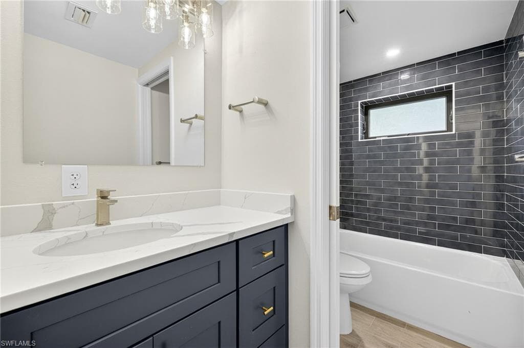 629 Nerita ST # 4, SANIBEL FL 33957-20