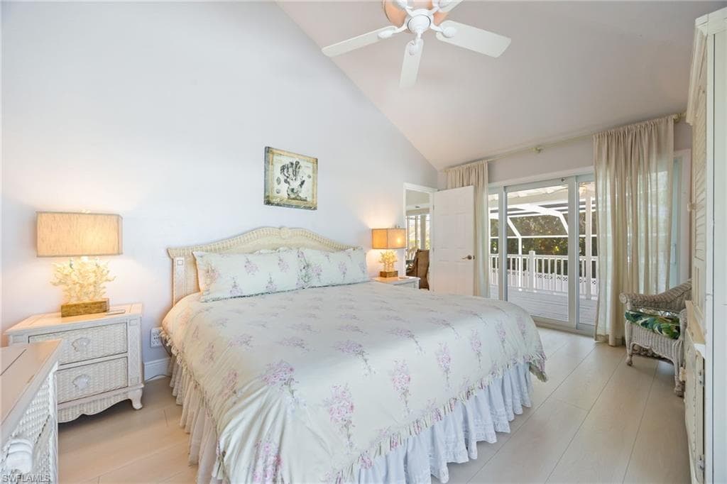 424 Lagoon DR, SANIBEL FL 33957-22