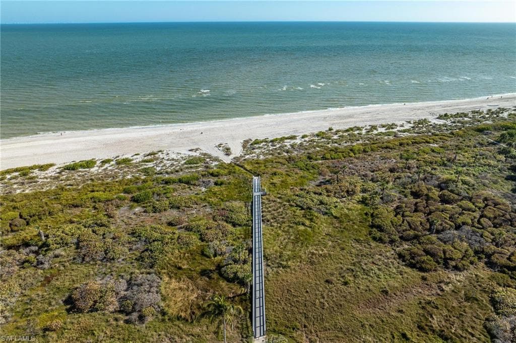 424 Lagoon DR, SANIBEL FL 33957-41
