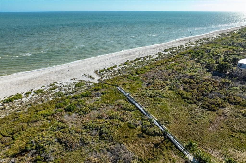 424 Lagoon DR, SANIBEL FL 33957-42