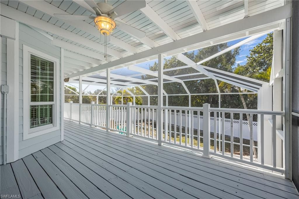 424 Lagoon DR, SANIBEL FL 33957-31