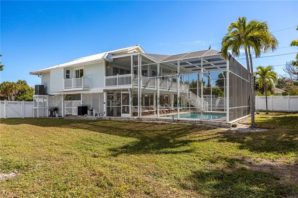 424 Lagoon DR, SANIBEL FL 33957-36