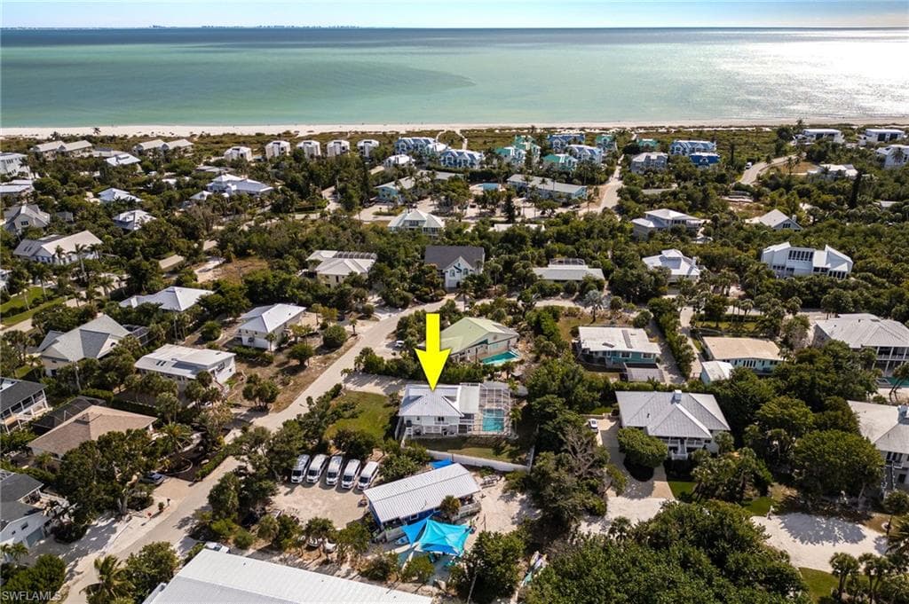 424 Lagoon DR, SANIBEL FL 33957-38