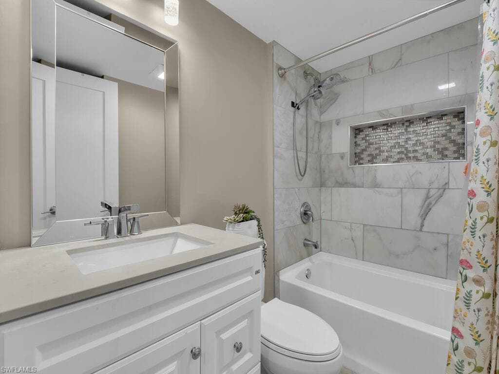 2180 DELLA DR, NAPLES FL 34117-12