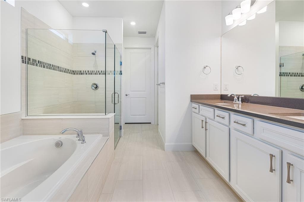 25594 Shoreline Gaze DR, BONITA SPRINGS FL 34135-16