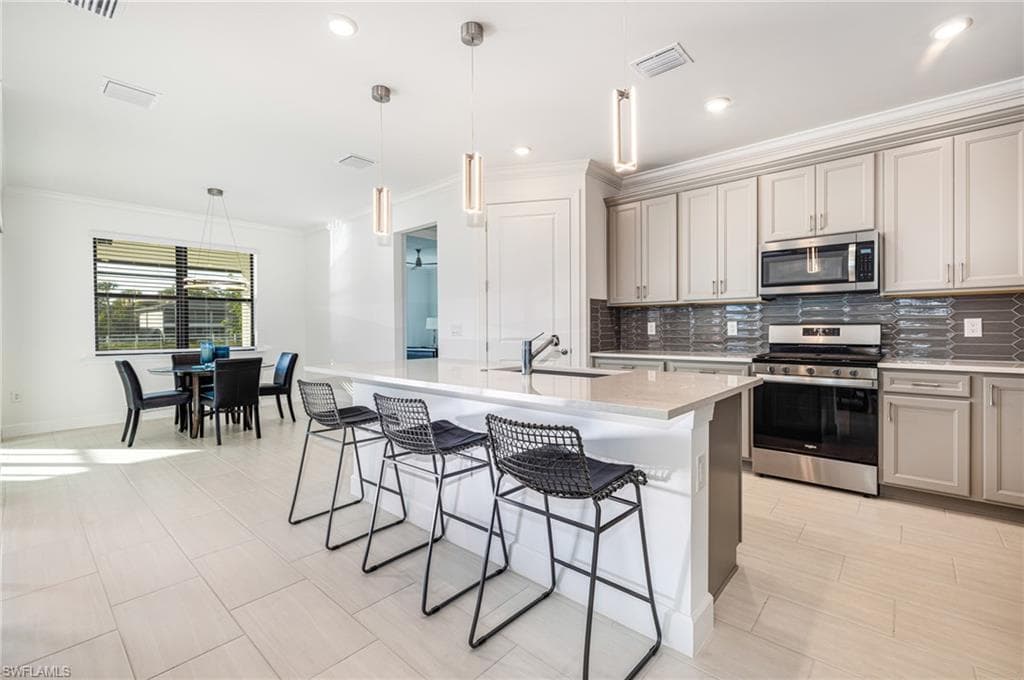 25594 Shoreline Gaze DR, BONITA SPRINGS FL 34135-11