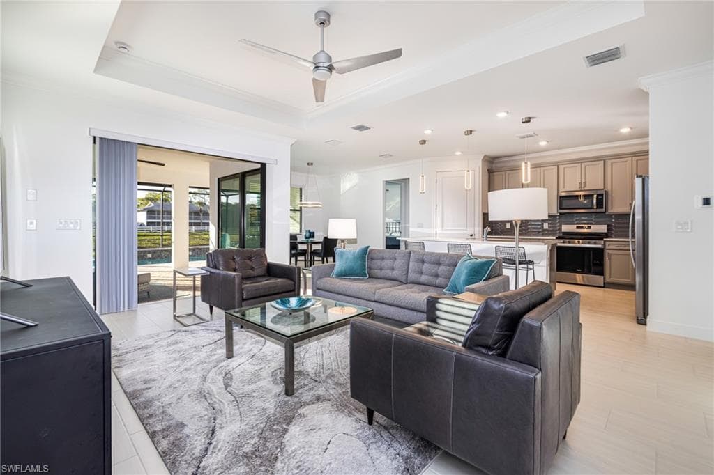 25594 Shoreline Gaze DR, BONITA SPRINGS FL 34135-2