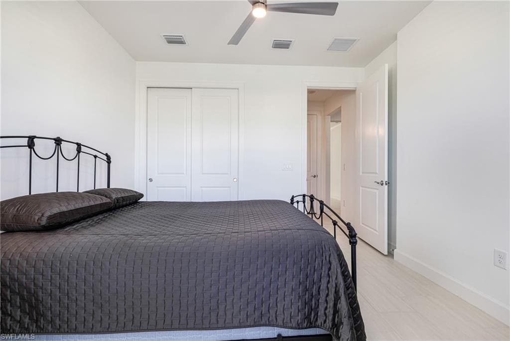 25594 Shoreline Gaze DR, BONITA SPRINGS FL 34135-19