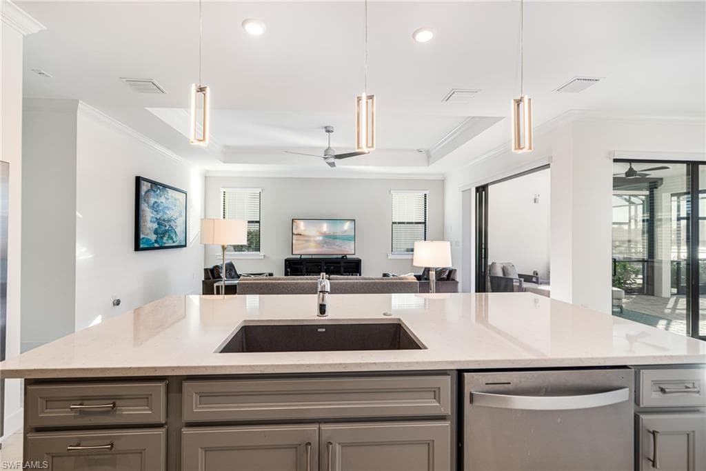 25594 Shoreline Gaze DR, BONITA SPRINGS FL 34135-10