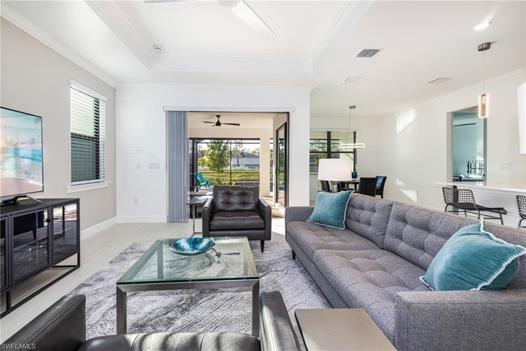 25594 Shoreline Gaze DR, BONITA SPRINGS FL 34135-3