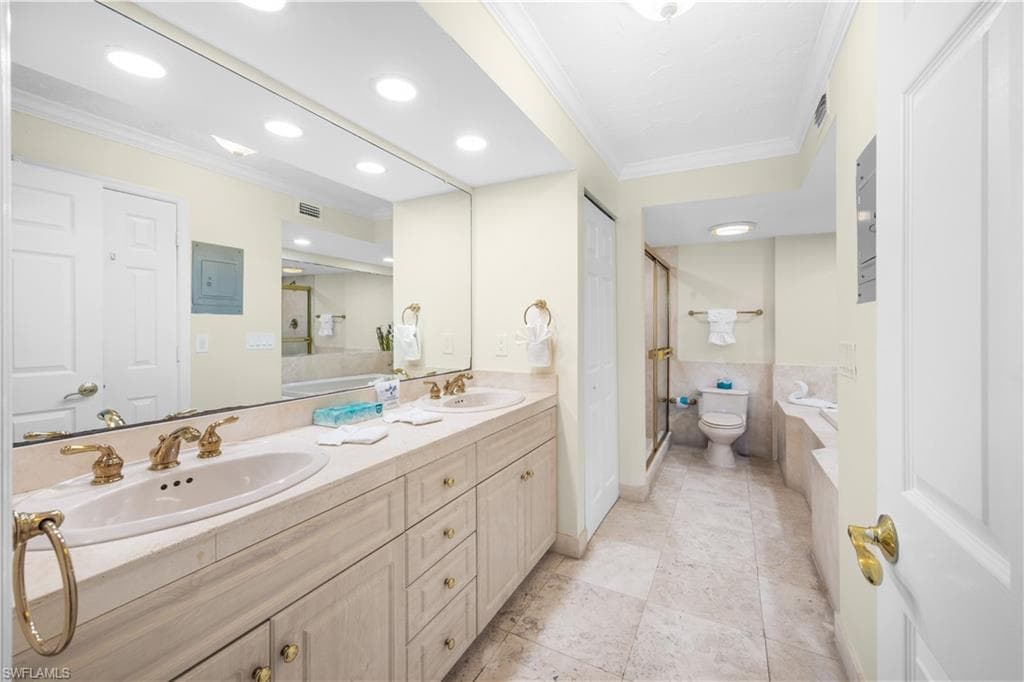 2445 W Gulf DR # 45A, SANIBEL FL 33957-13