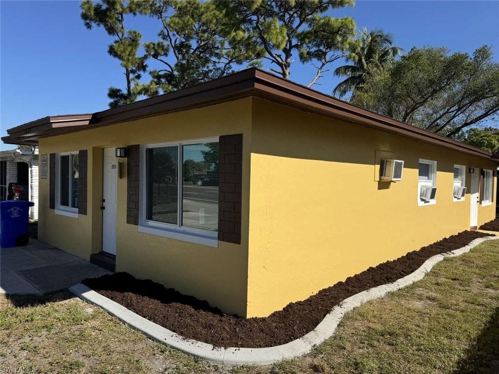 2839/2841 Evans AVE, FORT MYERS FL 33901-2