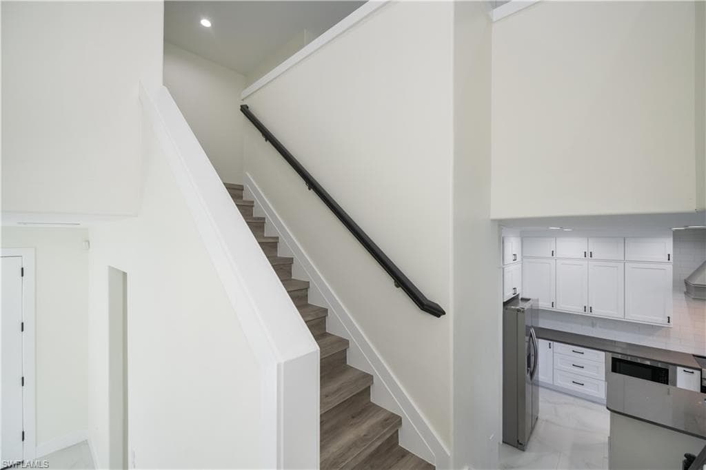 2615 Sunvale CT, CAPE CORAL FL 33991-19