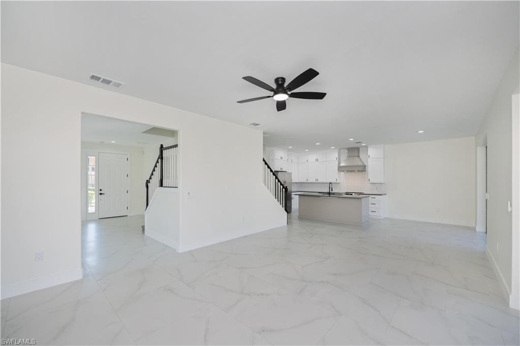 2615 Sunvale CT, CAPE CORAL FL 33991-9