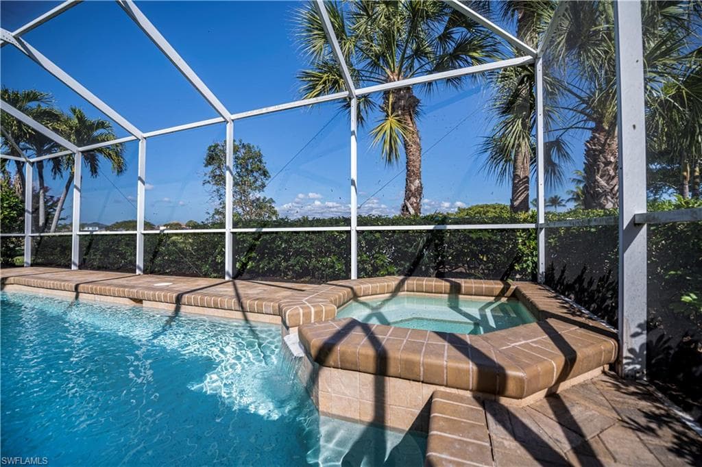 2615 Sunvale CT, CAPE CORAL FL 33991-40