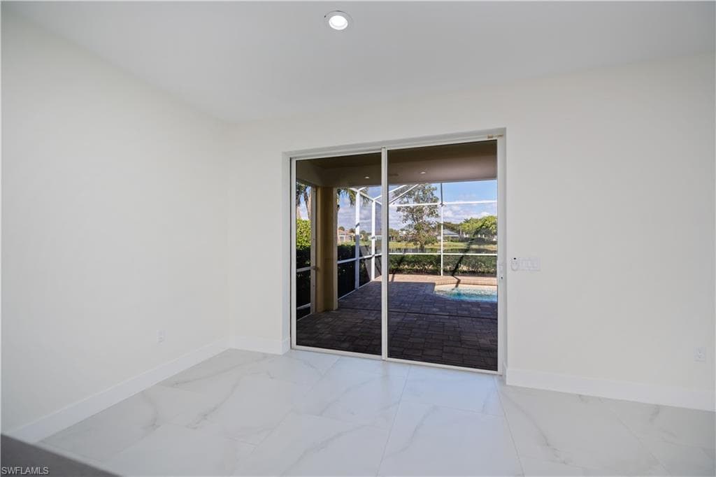 2615 Sunvale CT, CAPE CORAL FL 33991-10