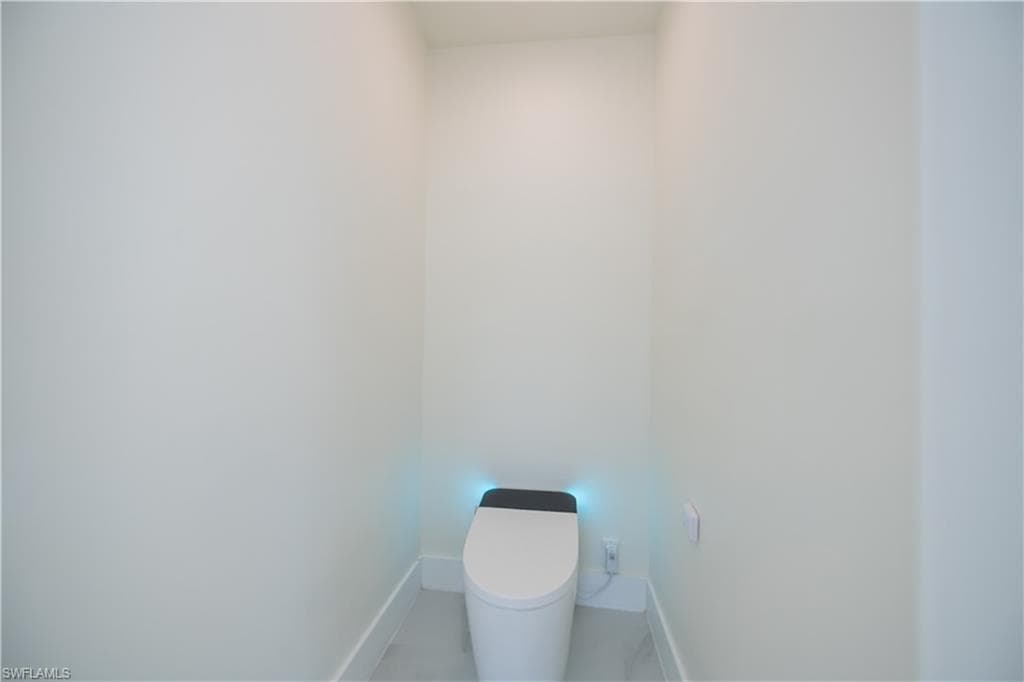 2615 Sunvale CT, CAPE CORAL FL 33991-30