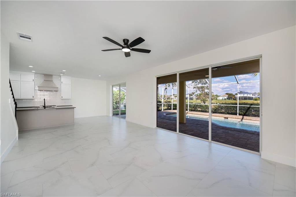 2615 Sunvale CT, CAPE CORAL FL 33991-7