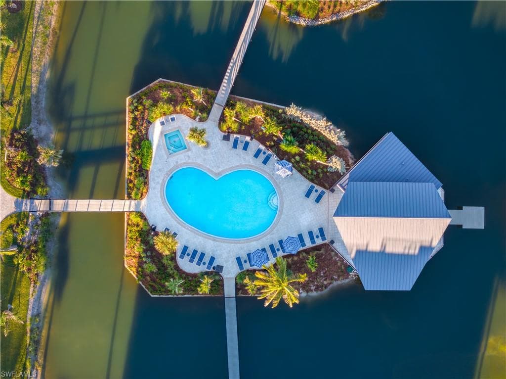 2445 W Gulf DR # 4E, SANIBEL FL 33957-24