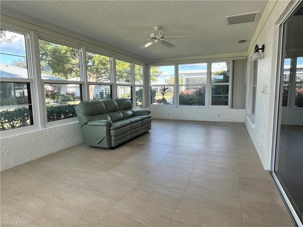 1335 Broadwater DR-22